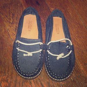 Toddle blue suede Zara loafer